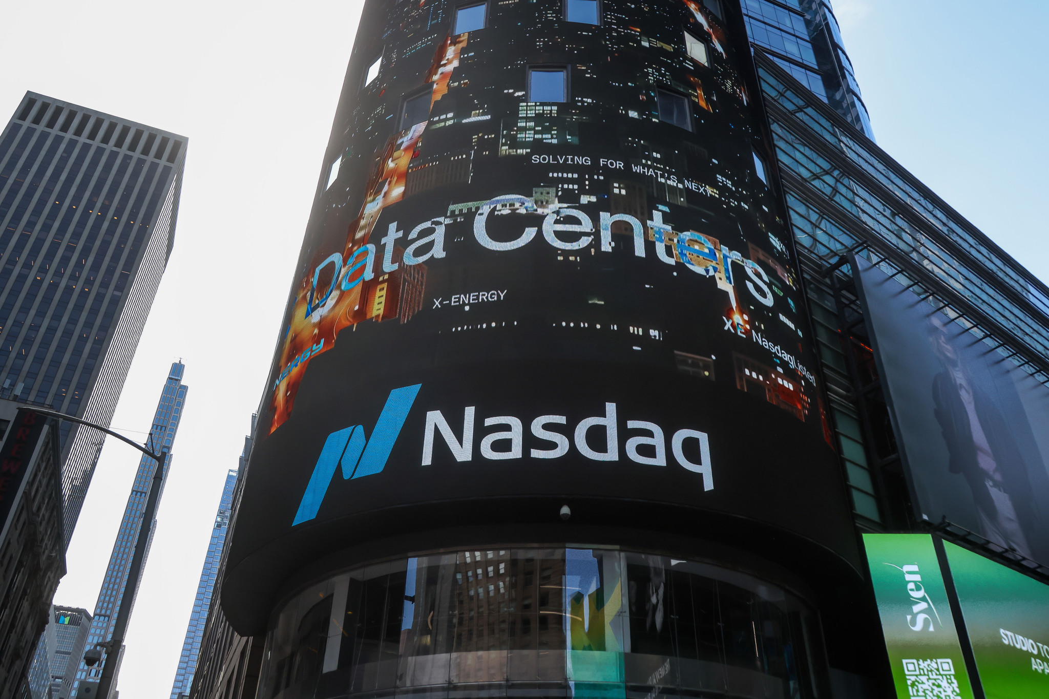 ¿Hay que temer una caída mayor de la tecnología en Bolsa? Tras la intensa corrección de la tecnología el viernes en Wall Street y ayer en Asia, el Nasdaq recupera el pulso y los expertos creen que la caída es puntual. Leer