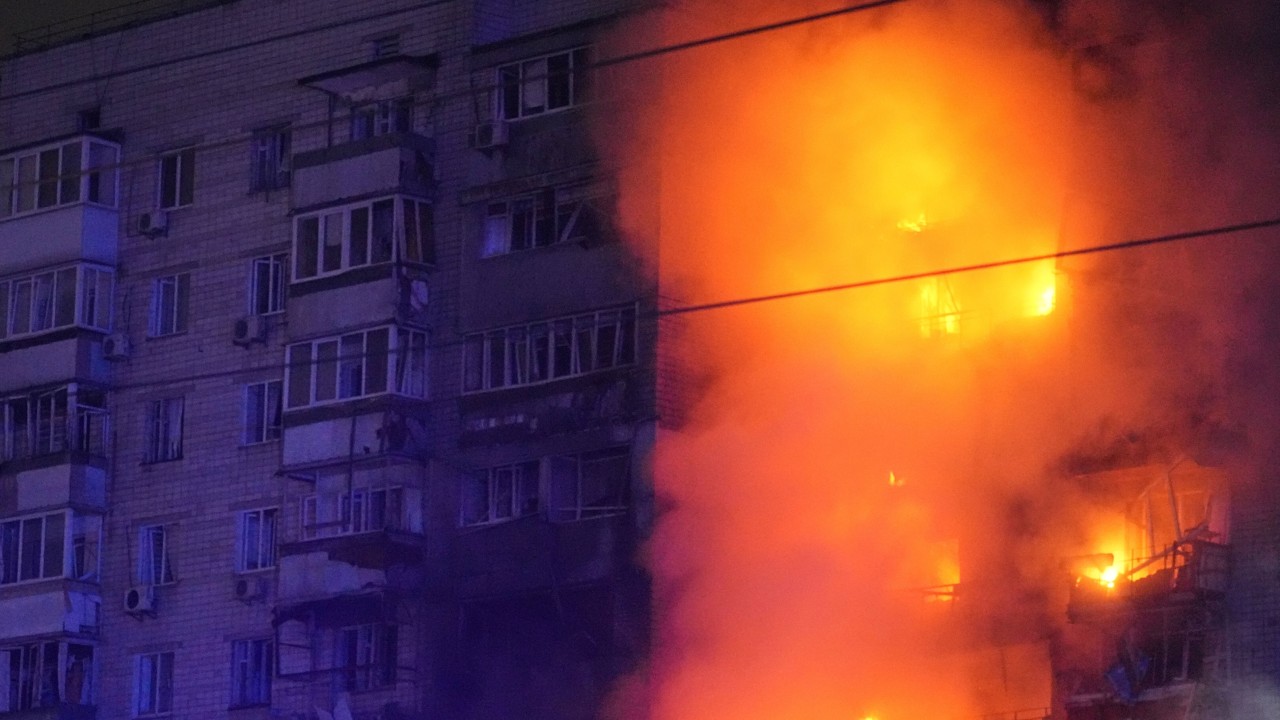 Russian drone strike kills 1 near Kyiv amid flurry of peace talks A Russian drone attack has killed one person and wounded 11 on the outskirts of the Ukrainian capital, the regional governor said on Sunday.
Mykola Kalashnyk, the Kyiv regional governor, reported another enemy drone attack and said rescuers were evacuating residents of a high-rise building and firefighting was ongoing.
Unfortunately, as a result of the enemy attack on Vyshgorod, one person was killed and 11 were wounded. Among them is one child, Kalashnyk wrote on social media.
The latest...