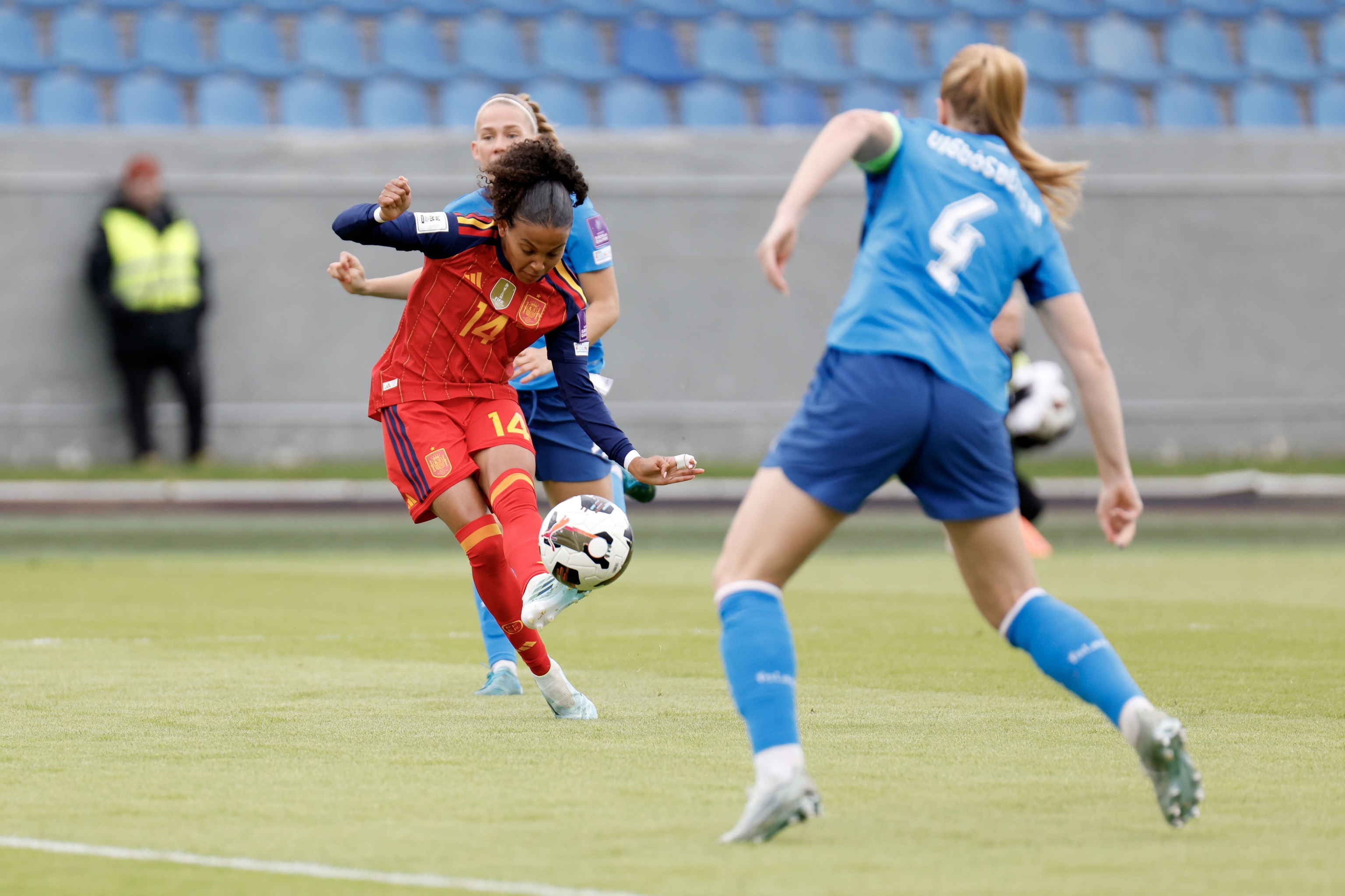 España defenderá su estrella en Brasil 2027 tras aplastar a Islandia La selección de Sonia Bermúdez terminó como primera el grupo A3 y se va de vacaciones con el trabajo cumplido Leer