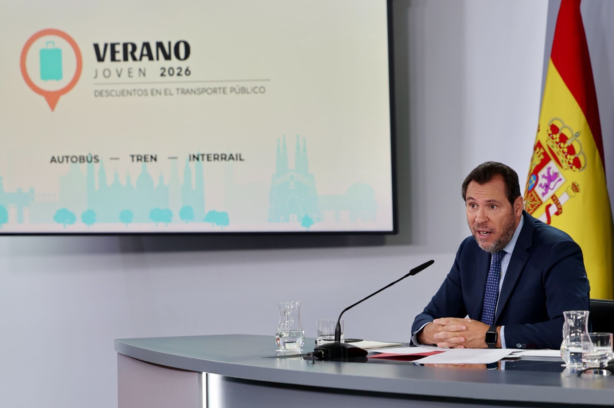 El Gobierno lanza el Verano Joven 2026, con descuentos de hasta el 90 Las rebajas están destinadas a jóvenes de entre 18 y 30 años, para viajes en tren y autobús por España y Europa entre el 1 de julio y el 30 de septiembre. Leer
