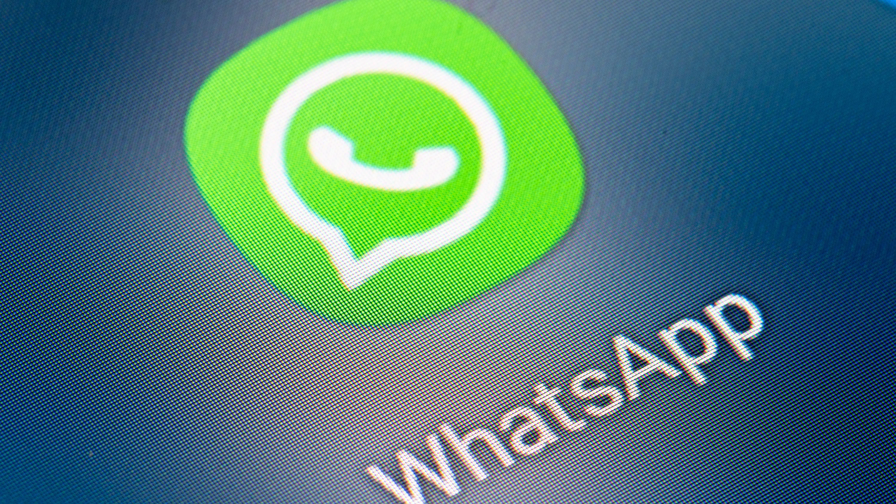 EU-Zwangsmaßnahme: WhatsApp muss andere KI-Anbieter zulassen Der Messenger-Marktführer WhatsApp bietet Nutzern die Künstliche Intelligenz „Meta AI an. Andere Anbieter müssen zahlen. Brüssel fürchtet bleibende Nachteile – und greift ein.
